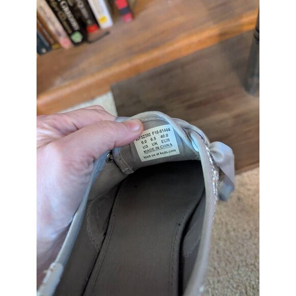Keds For Kate Spade New York Glitter Sneakers - Size 9 - Silver/ Gray - Picture 6 of 6